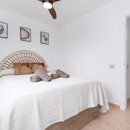 Home2book Duna Sunset Apartment, Pool & Terrace דירה