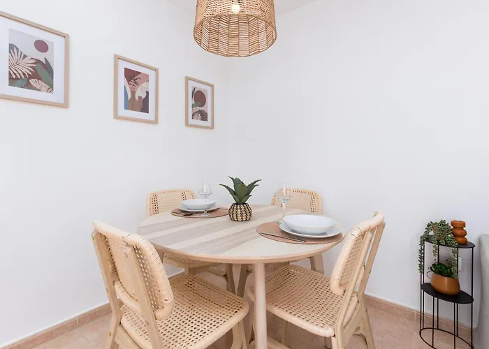 アパート Home2book Duna Sunset Apartment, Pool & Terrace
