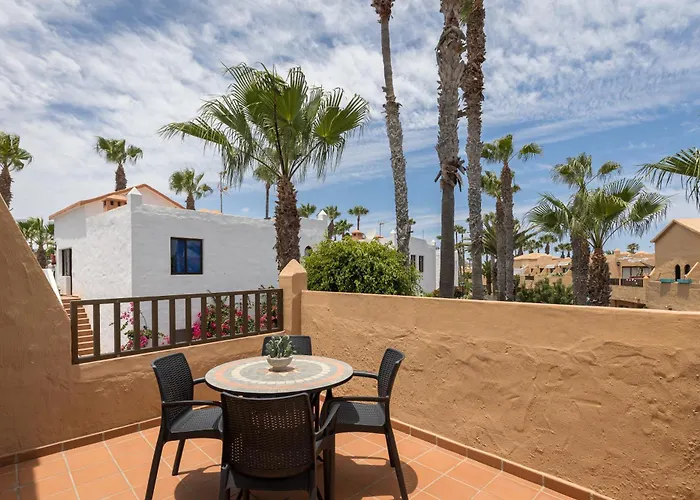 Home2book Duna Sunset Apartment, Pool & Terrace アパート
